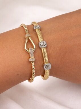 Elegant Gold-Tone hand made Bracelet Set - Women